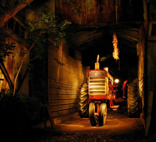The International 460 and the Evolution of Red Tractors